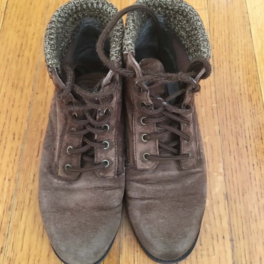 Brown boots